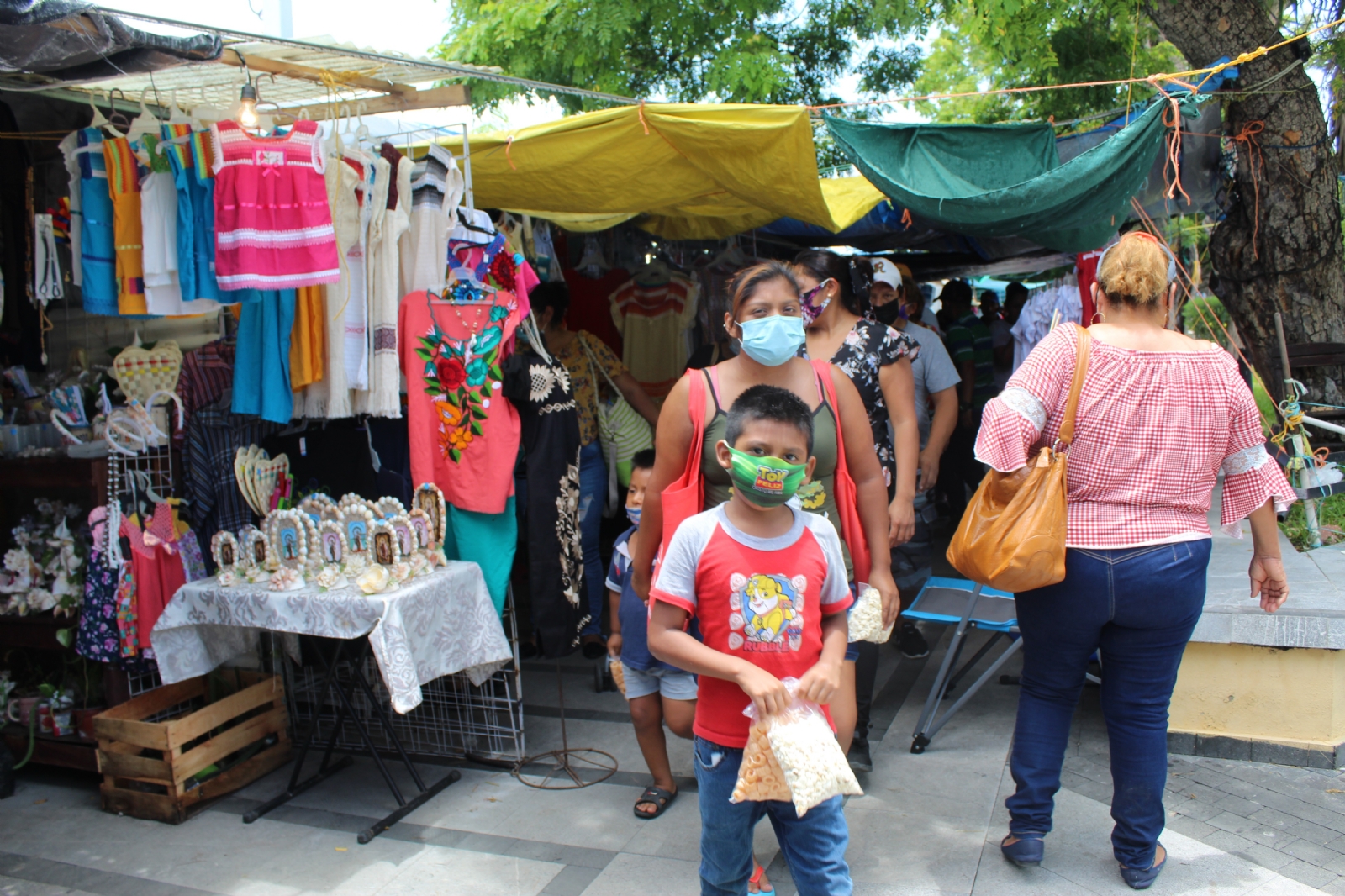 Artesanos de Campeche agradecen a la Virgen del Carmen por incremento de ventas