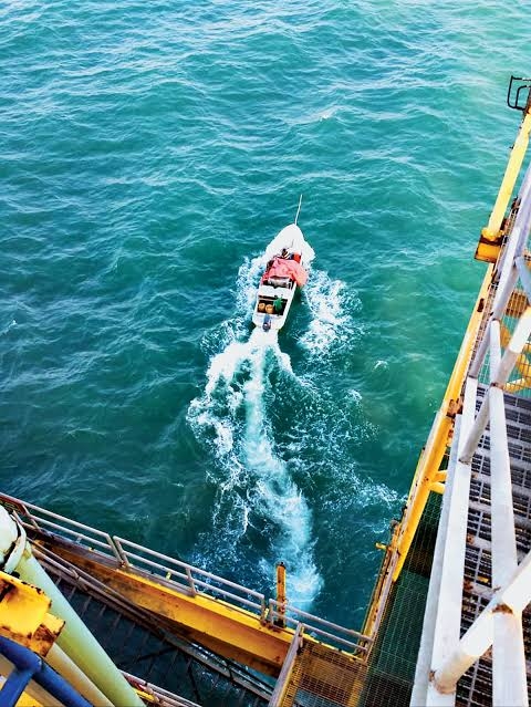 'Piratas modernos' asaltan plataforma Autoelevable Sandunga en la Sonda de Campeche