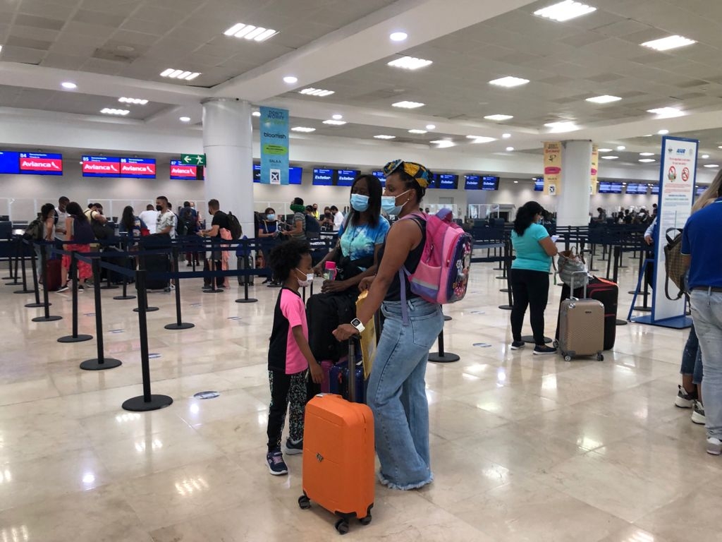 Pese a la pandemia incrementaron los vuelos en el aeropuerto de Cancún