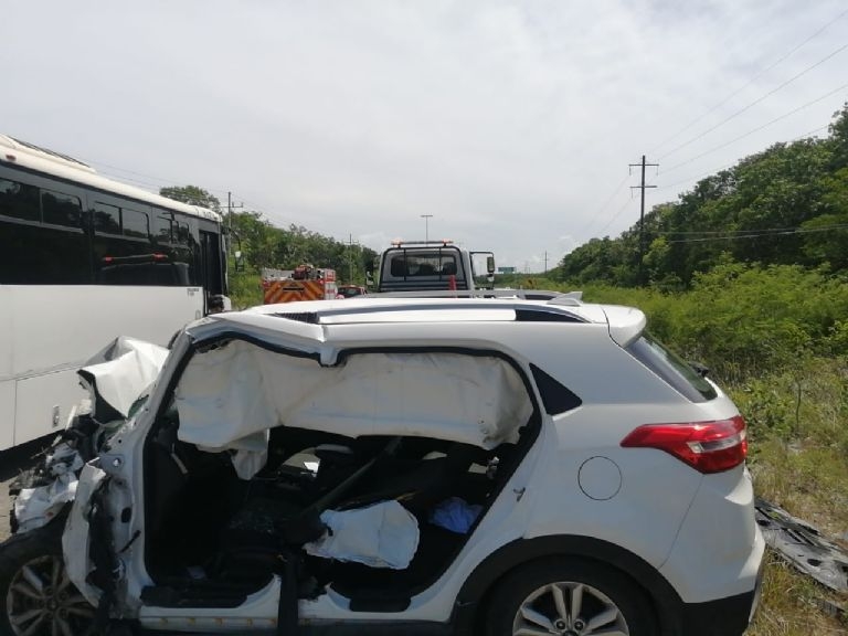 Piden ayuda en redes para hallar al culpable de choque en carretera Playa del Carmen