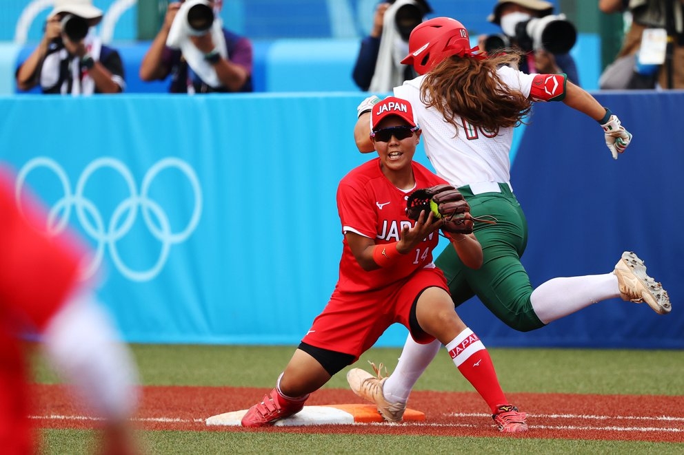 Segundo revés para México en softball olímpico, cayó ante Japón en entradas extras