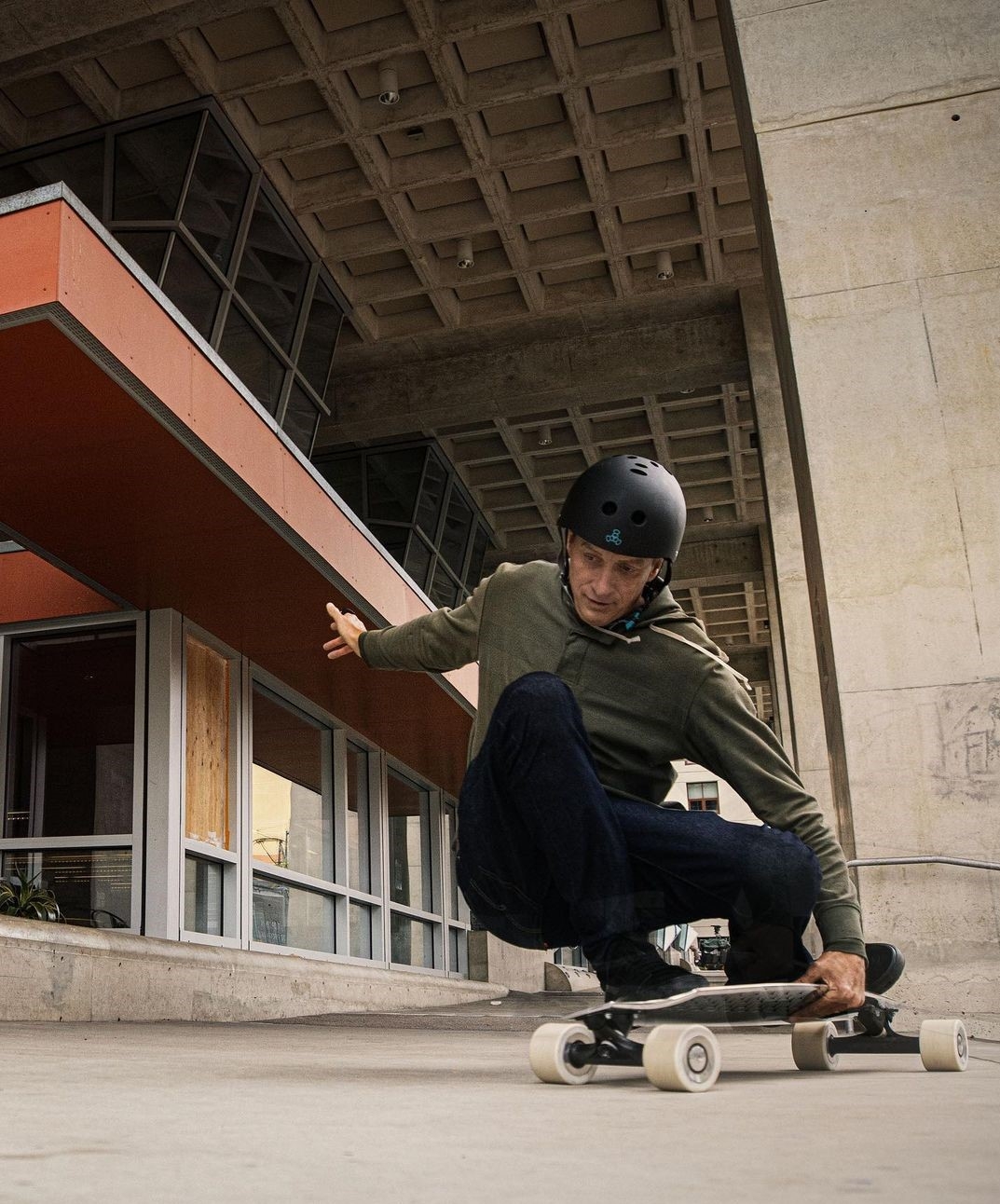 Tokio 2020: Tony Hawk se luce en pista de skateboarding de los Juegos Olímpicos