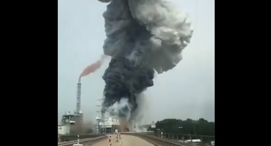 Explota planta química en Alemania; hay dos muertos: VIDEO