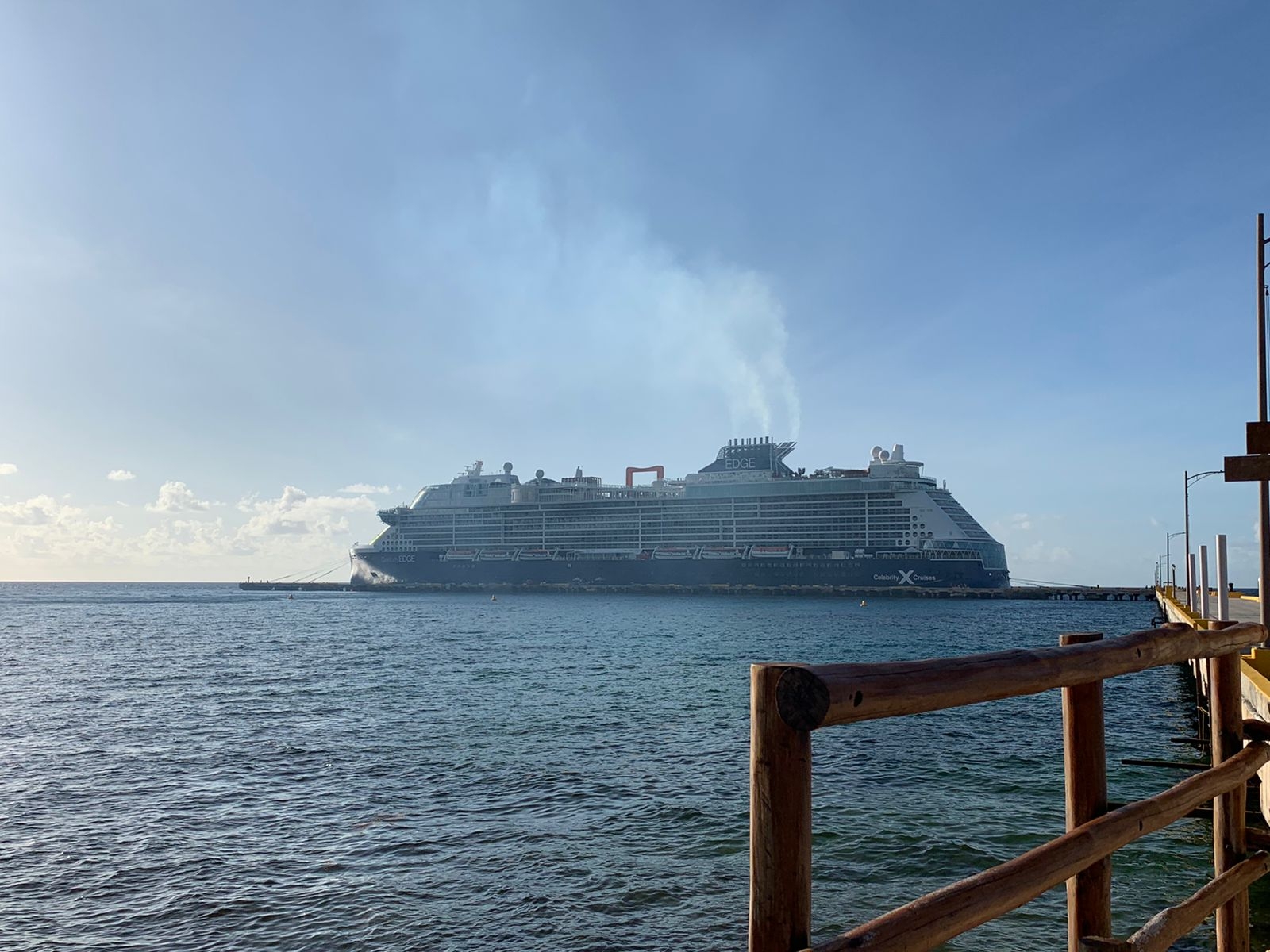 Atraca el crucero 'Celebrity Edge' con mil 500 pasajeros a Mahahual