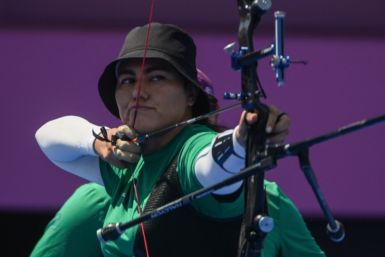 Alejandra Valencia derrotó a dos representantes de Bielorrusia con lo que logra colarse a la siguiente fase eliminatoria