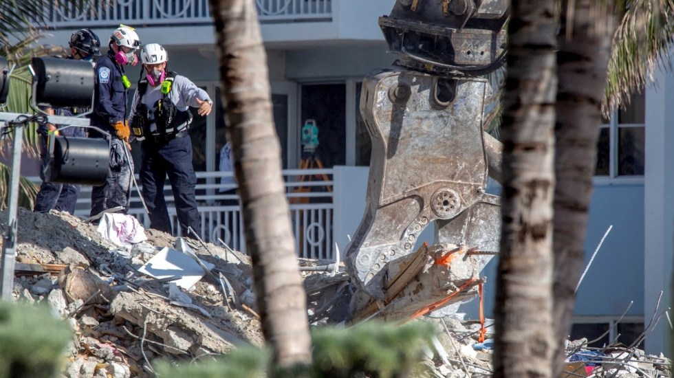 Aumentan a 22 los muertos por derrumbe de edificio en Miami