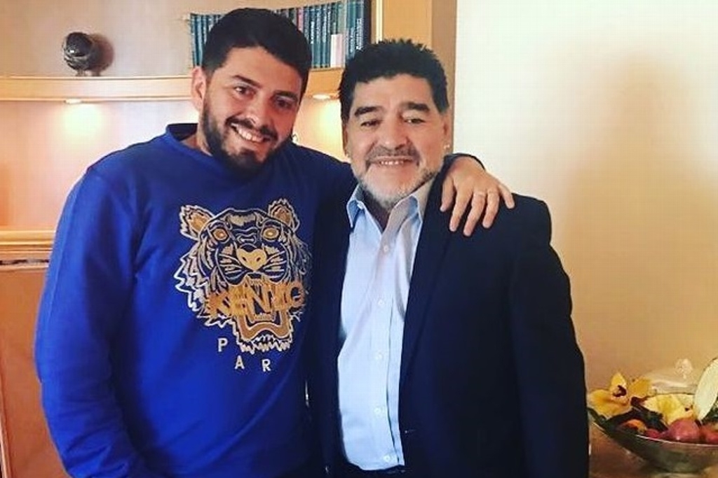 Hijo de Maradona inicia carrera como Director Técnico en el Napoli United