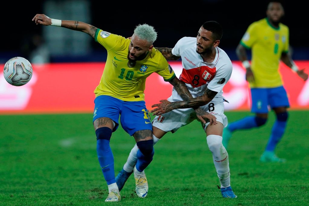 Brasil y Perú buscarán esta tarde ser el primer finalista de la Copa América 2021
