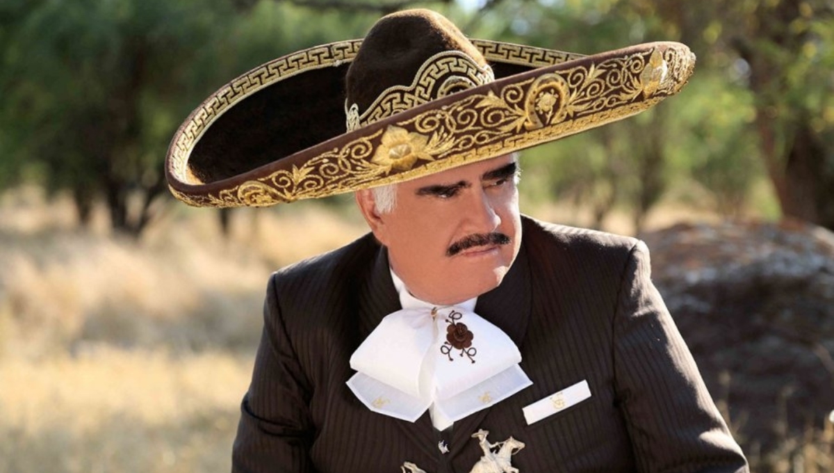 Vicente Fernández continúa grave y podría ser operado en las próximas horas