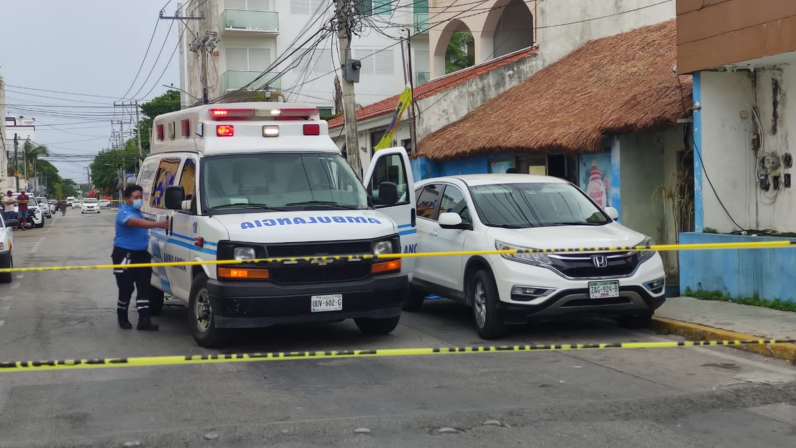 Trabajador muere electrocutado en restaurante de Playa del Carmen