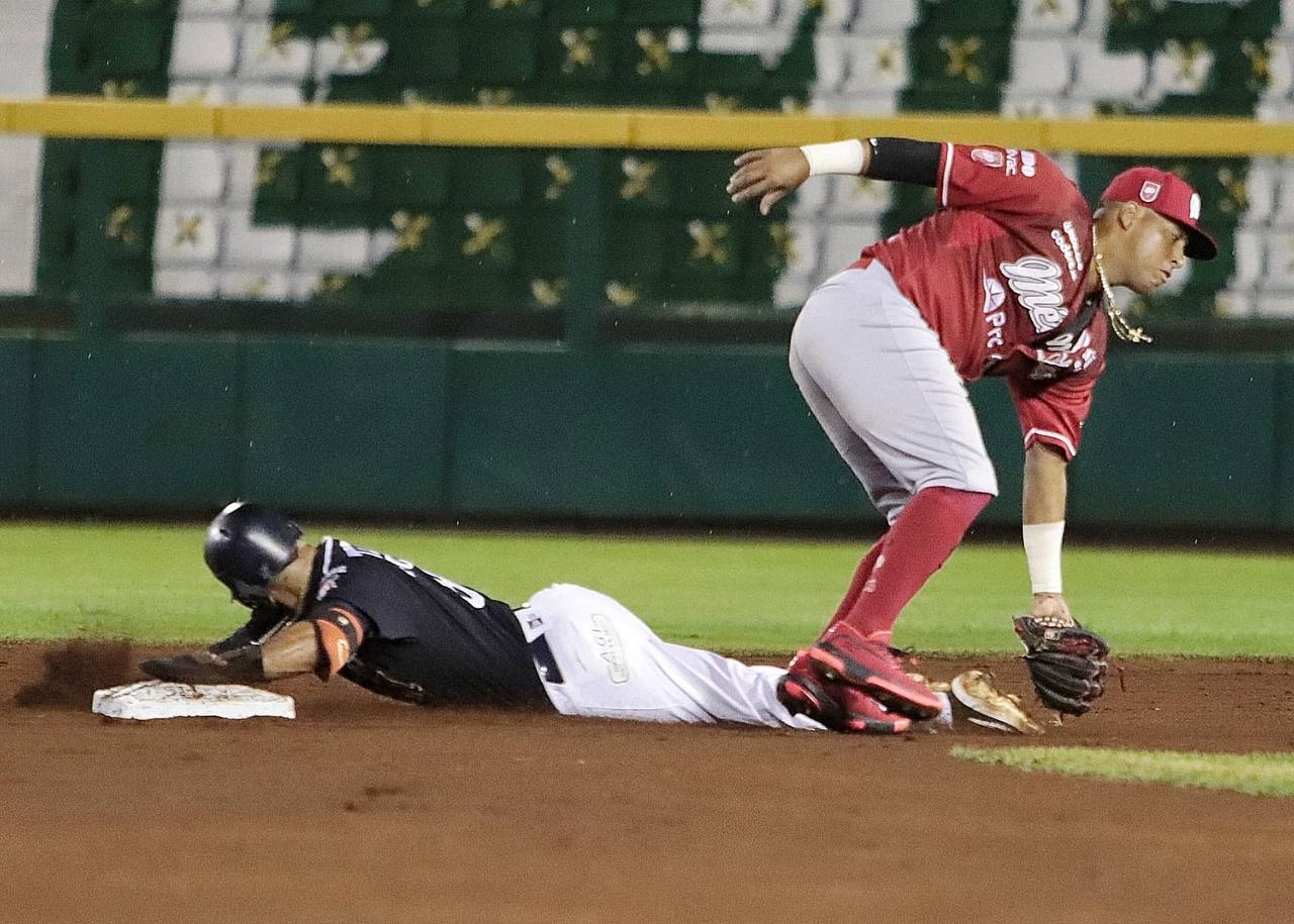 Los “escarlatas” tienen ventaja de tres juegos a uno en la serie, al tiempo de asegurar ya un lugar en las Semifinales de la Zona Sur