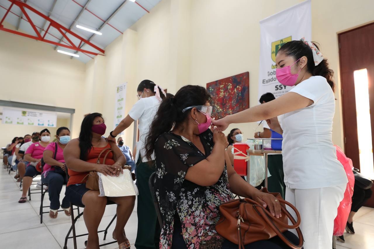 Mauricio Vila recuerda días de vacunación anticovid de personas de 18-29 años en Mérida