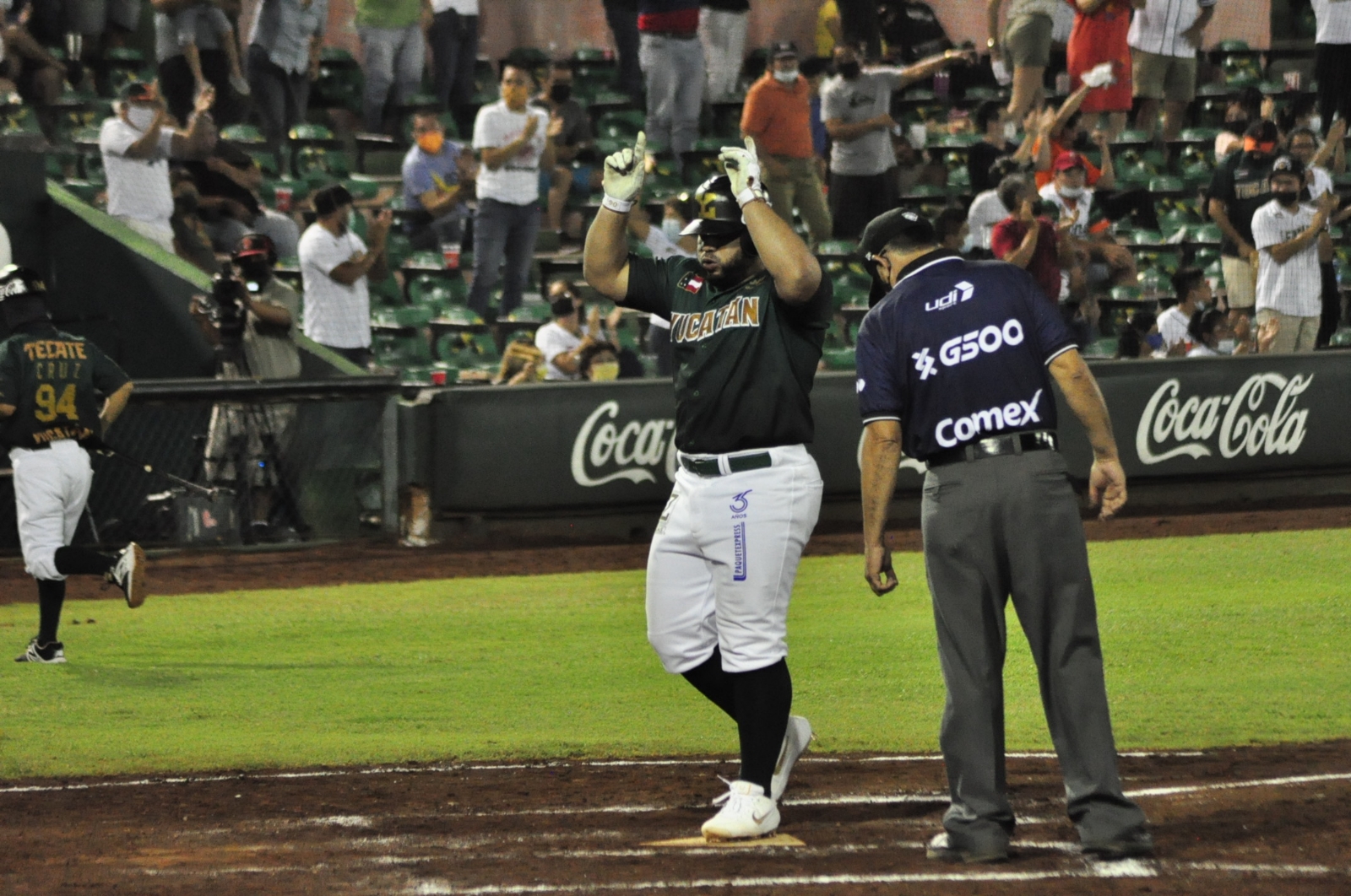 En el sexto partido, los Leones de Yucatán vencieron a los emplumados con una pizarra de 5x1