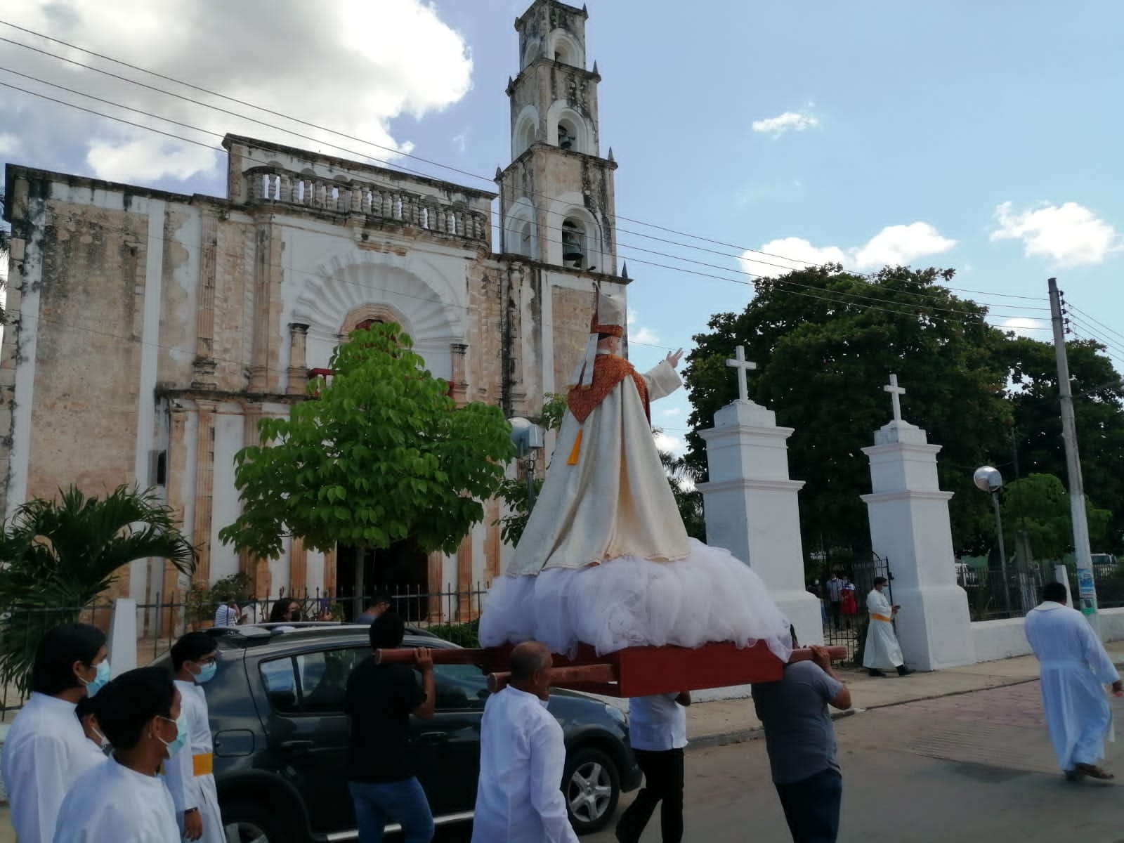 Fieles católicos realizan procesiones en Calkiní y Dzitbalché, Campeche