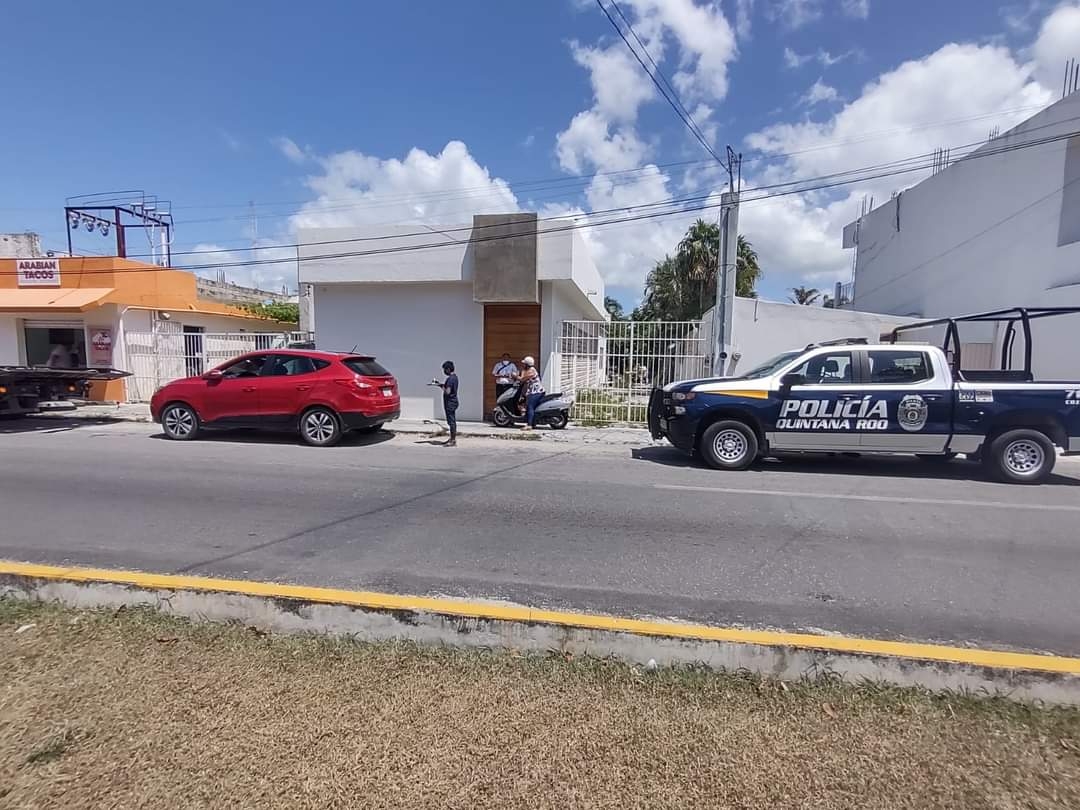 Policías aseguran un vehículo con reporte de robo en Cozumel; el auto es de Mérida