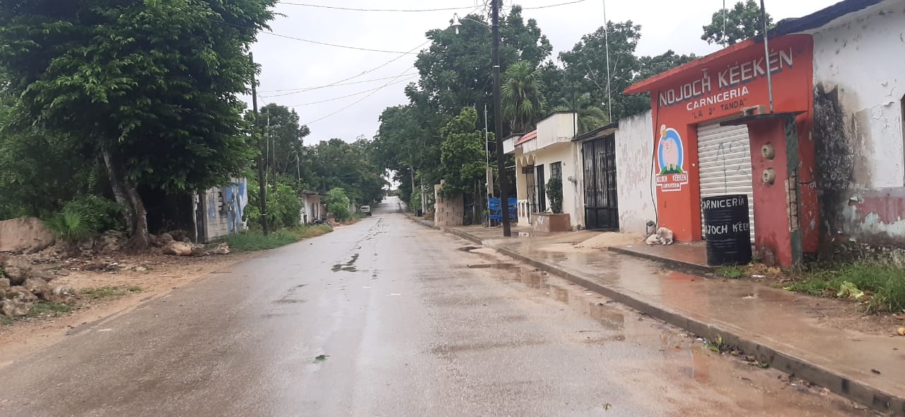 Los habitantes se mantienen en sus casas, las calles de Kantunilkín lucen semi desiertas