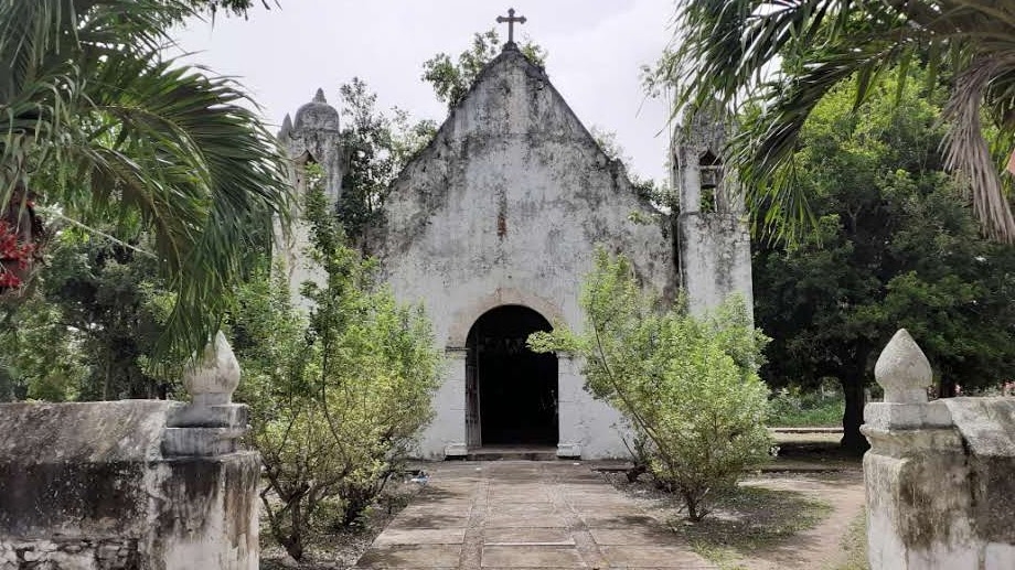 Apenas el año pasado se reparó el techo de lámina de la iglesia