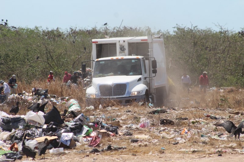 Ayuntamiento de Chetumal busca extender renta de camiones para la recoja de basura