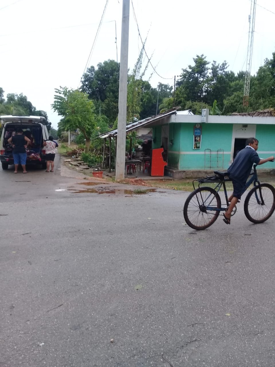 Comunidad Maya de Santa Rosa se queda sin luz tras tormenta eléctrica