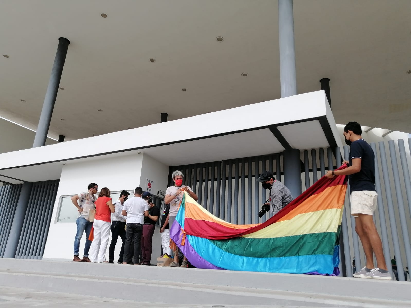 Realizan manifestación previa a votación del matrimonio igualitario en Mérida: EN VIVO