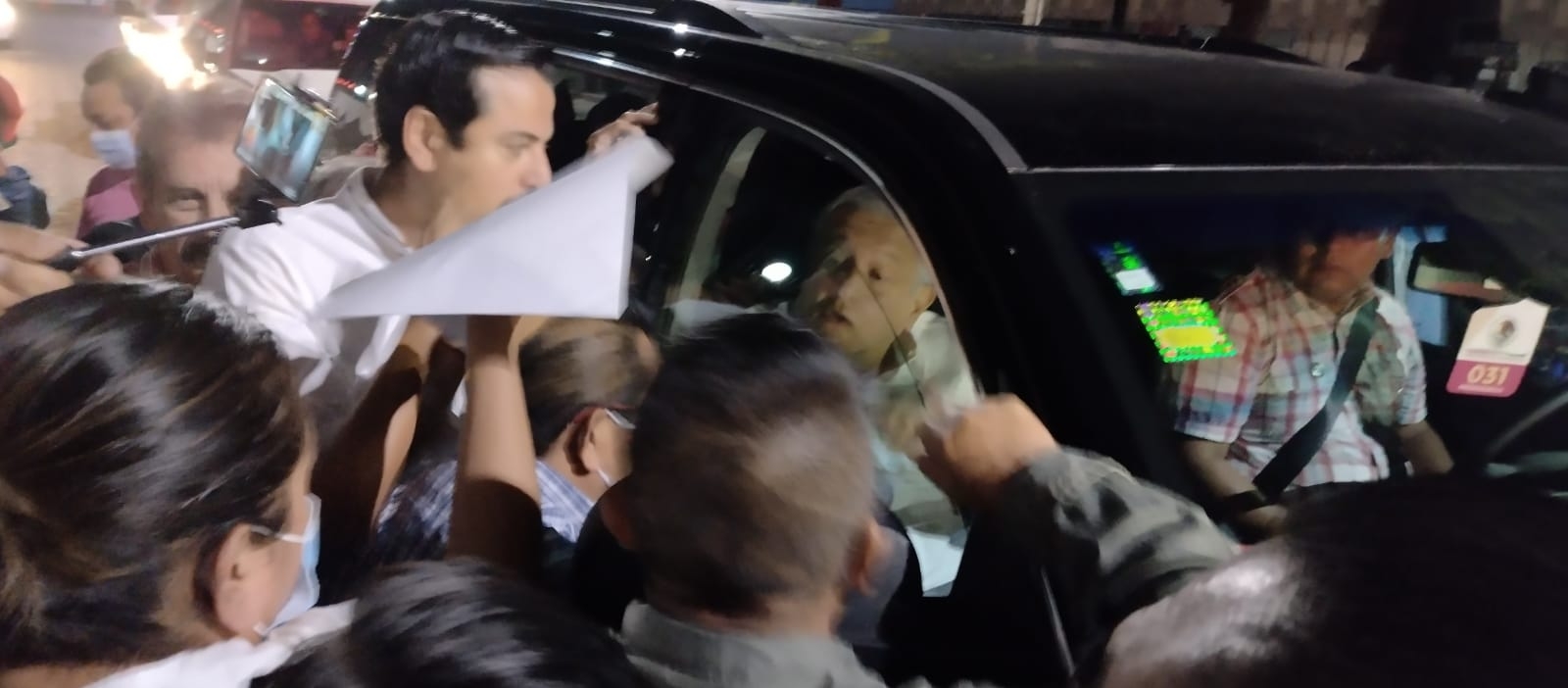 Así fue retenido AMLO por la CNTE previo a la mañanera en Chiapas: VIDEO