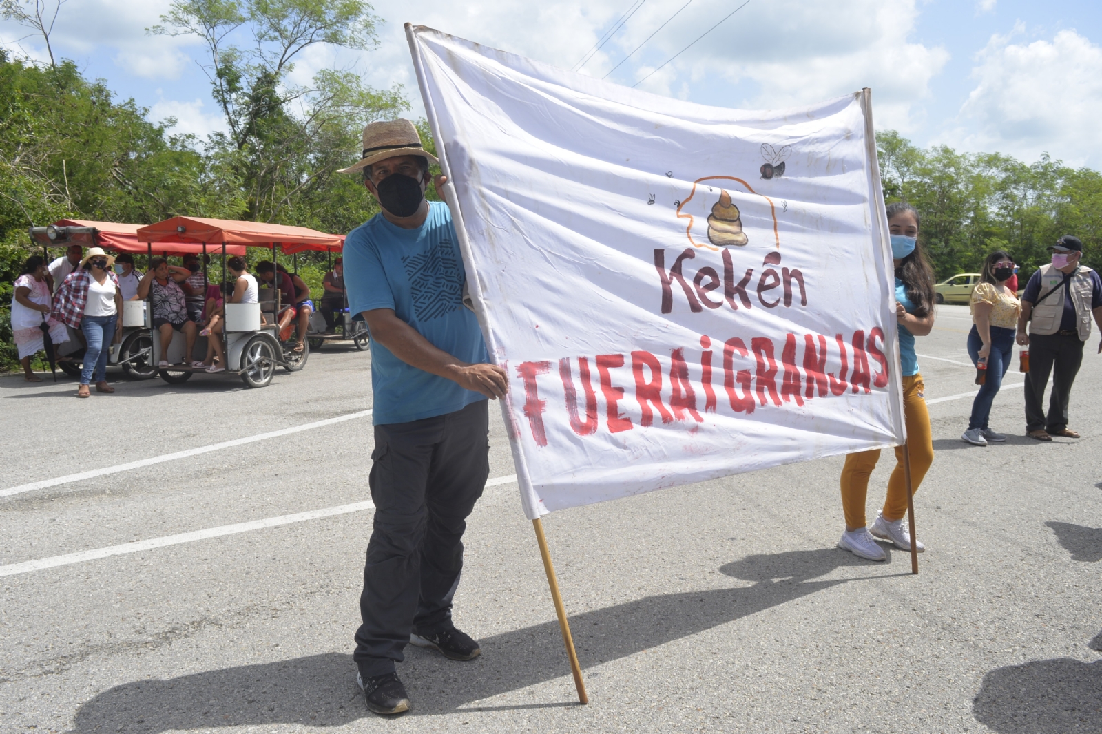 “El pueblo de Homún  ya decidió que no quiere la granja, se lo hemos dicho a los jueces", expusieron los manifestantes