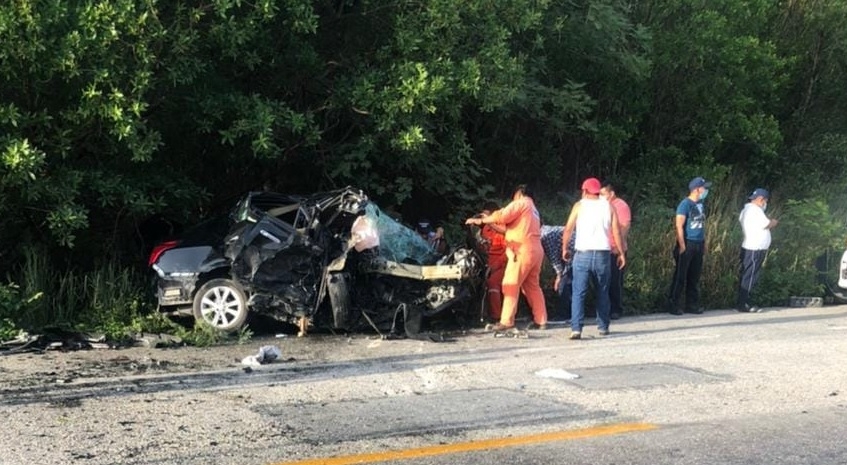 Se registra aparatoso accidente en la carretera federal 180 en Ciudad del Carmen