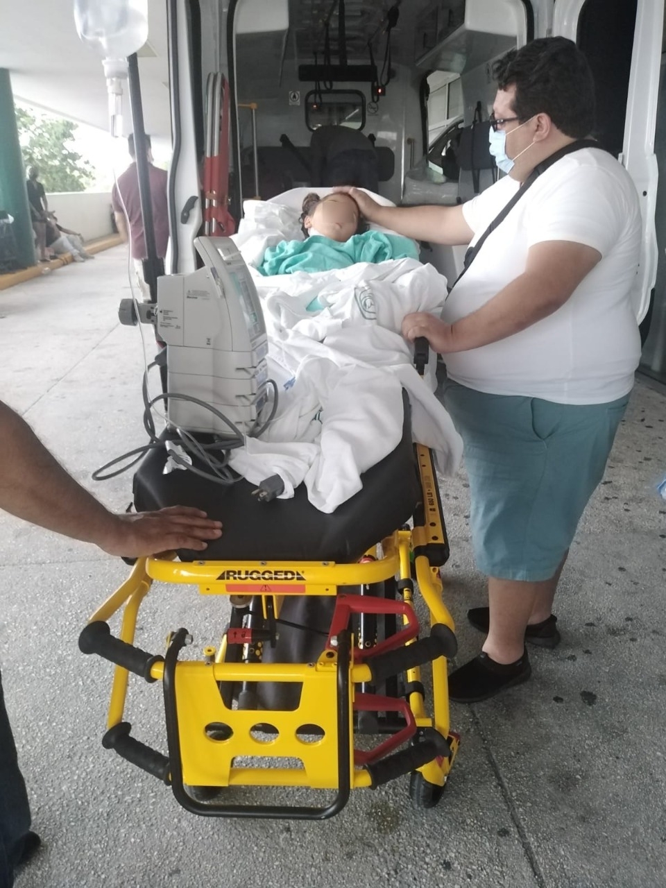 La menor llegó por la tarde de ayer  a un hospital de la Ciudad de México