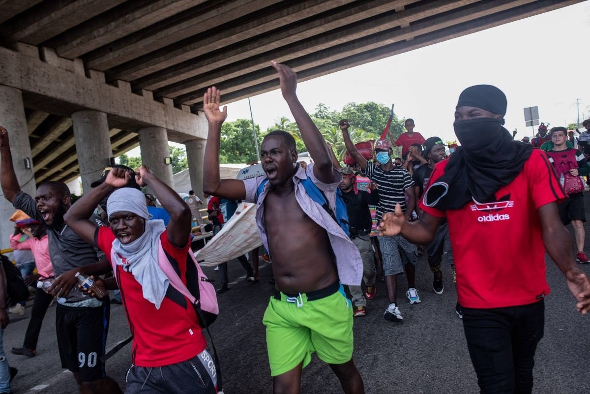 Avanza caravana con seis mil migrantes por Chiapas; su destino, Tuxtla Gutiérrez