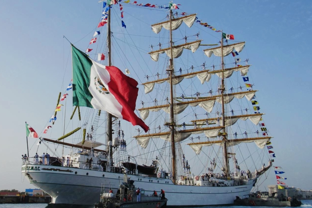 El buque escuela de la Semar atracó este lunes en Cozumel, antes de realizar el crucero 'Expo-Dubai 2021'