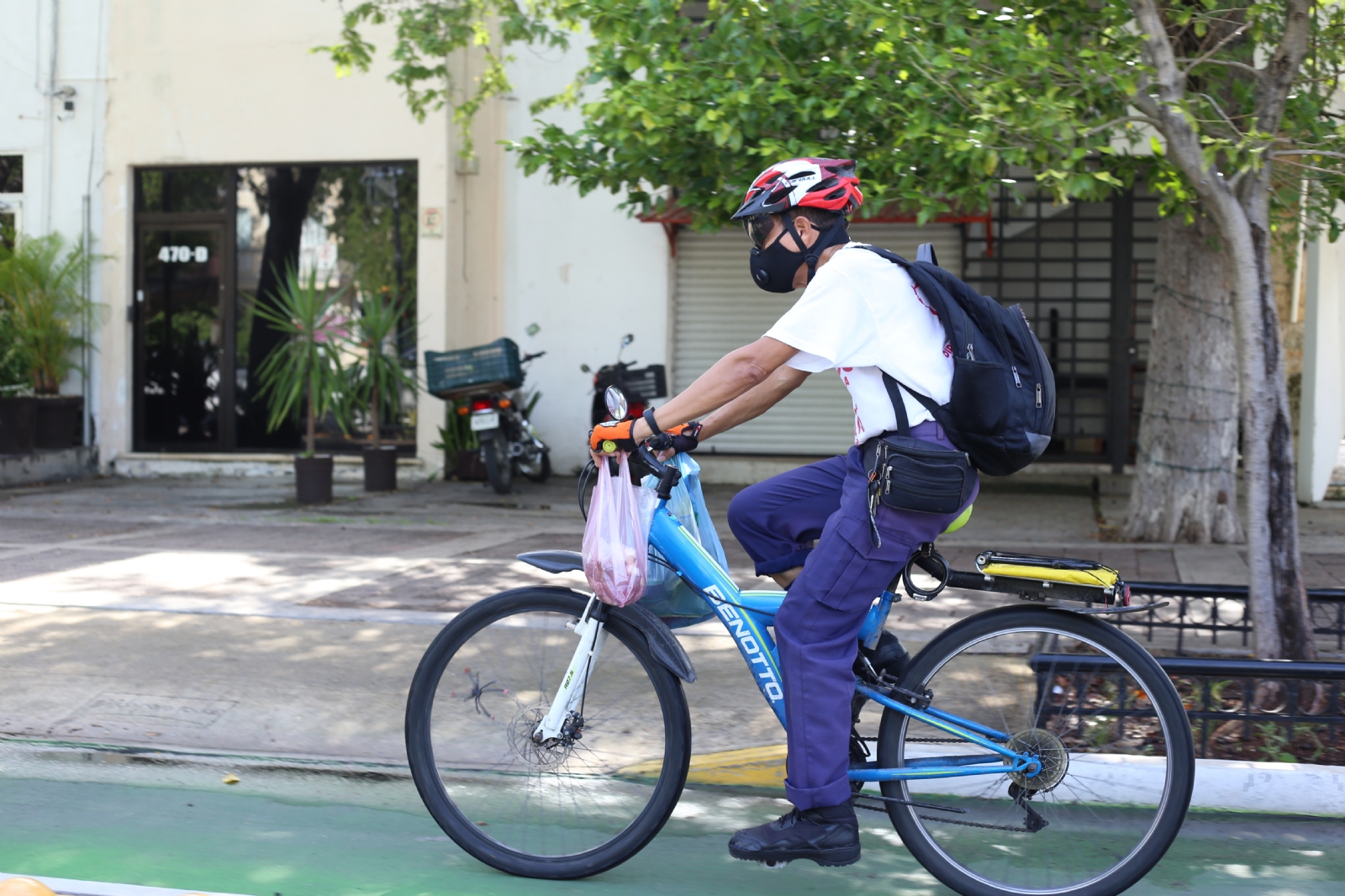 En la actualidad existen poco más de 205 kilómetros de infraestructura ciclista, entre carriles confinados