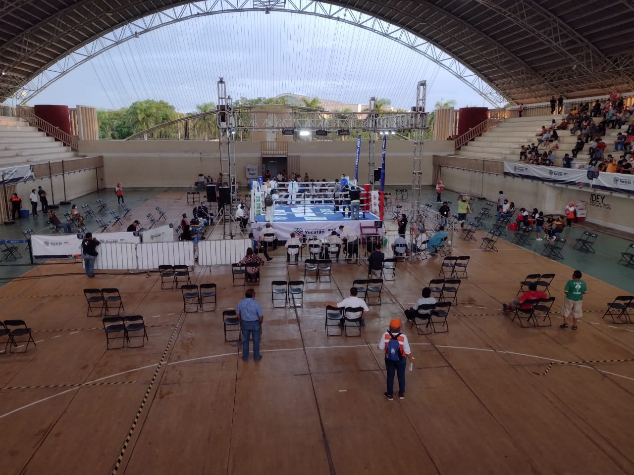 Regresa boxeo con público a Mérida; La Inalámbrica ofrece aforo de hasta 200 mil personas