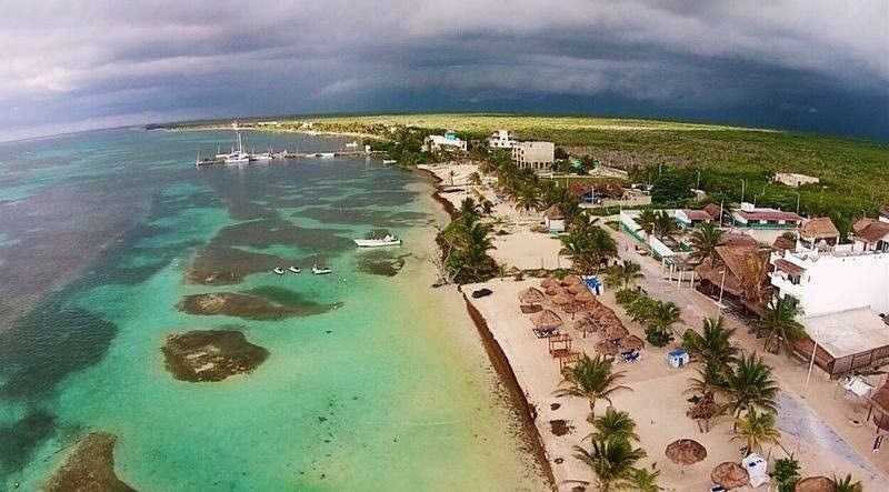 En Semana Santa se registraron cerca de 400 vuelos en el aeropuerto de Chetumal, que movilizó a 29 mil 650 pasajeros