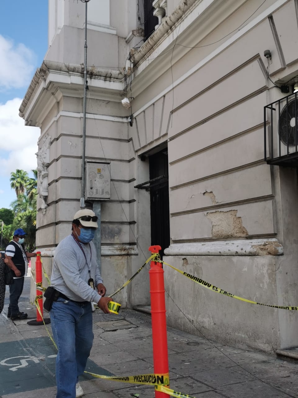 INAH inspecciona edificios del Centro Histórico tras derrumbe en el Ateneo Peninsular de Mérida