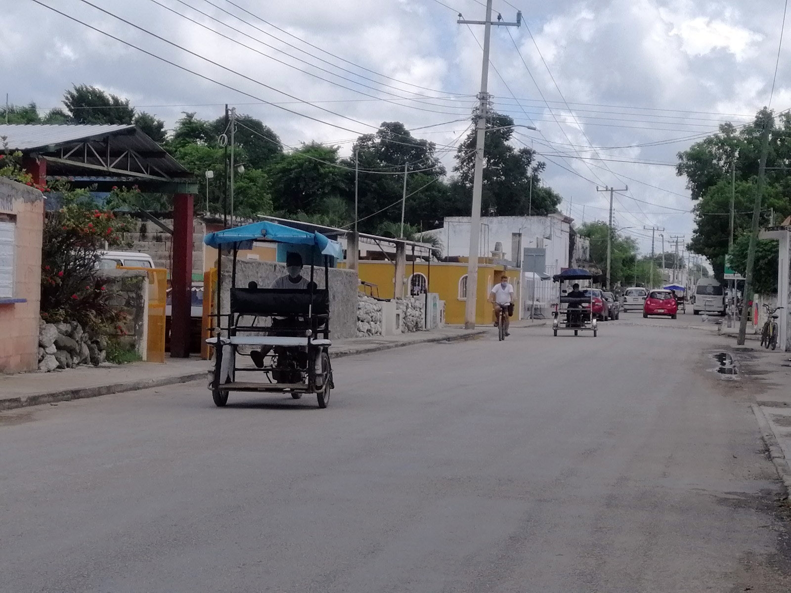 Mototaxistas de Tahmek, Yucatán, aumentan el precio del pasaje