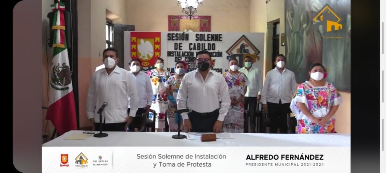 Realizan toma de protesta del nuevo alcalde de Valladolid ‘a puertas cerradas’