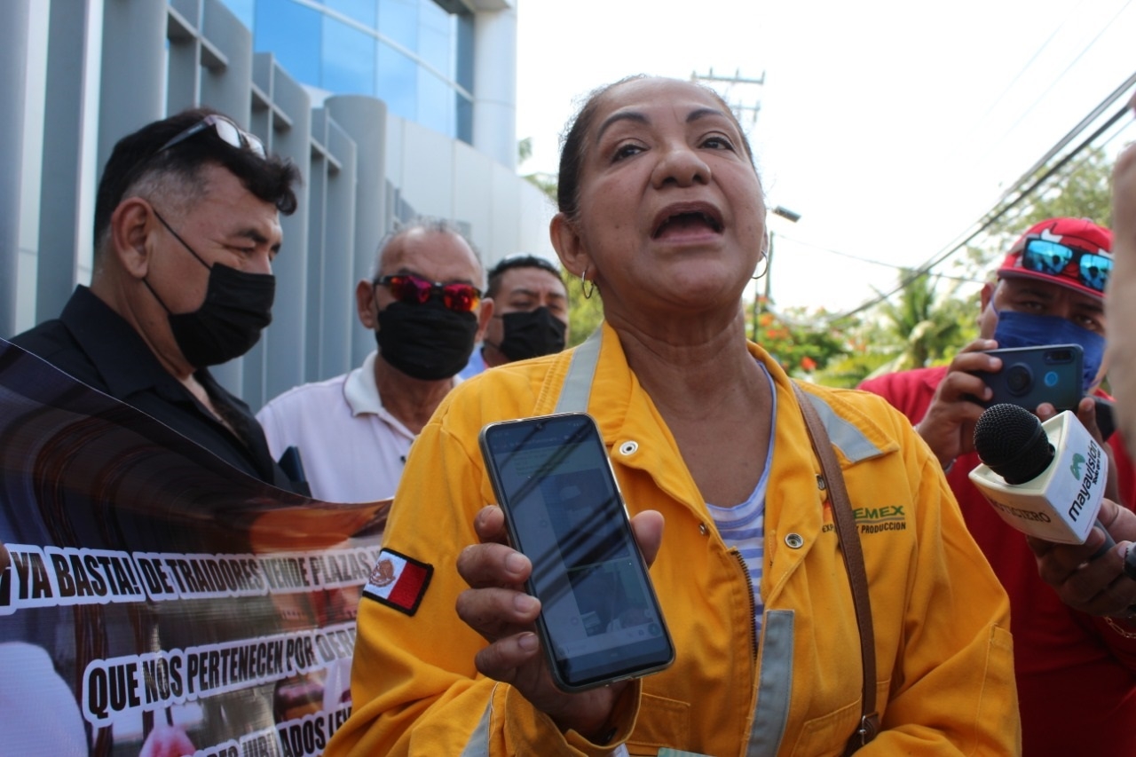 Primera mujer petrolera denuncia a funcionarios sindicales por acoso en Ciudad del Carmen