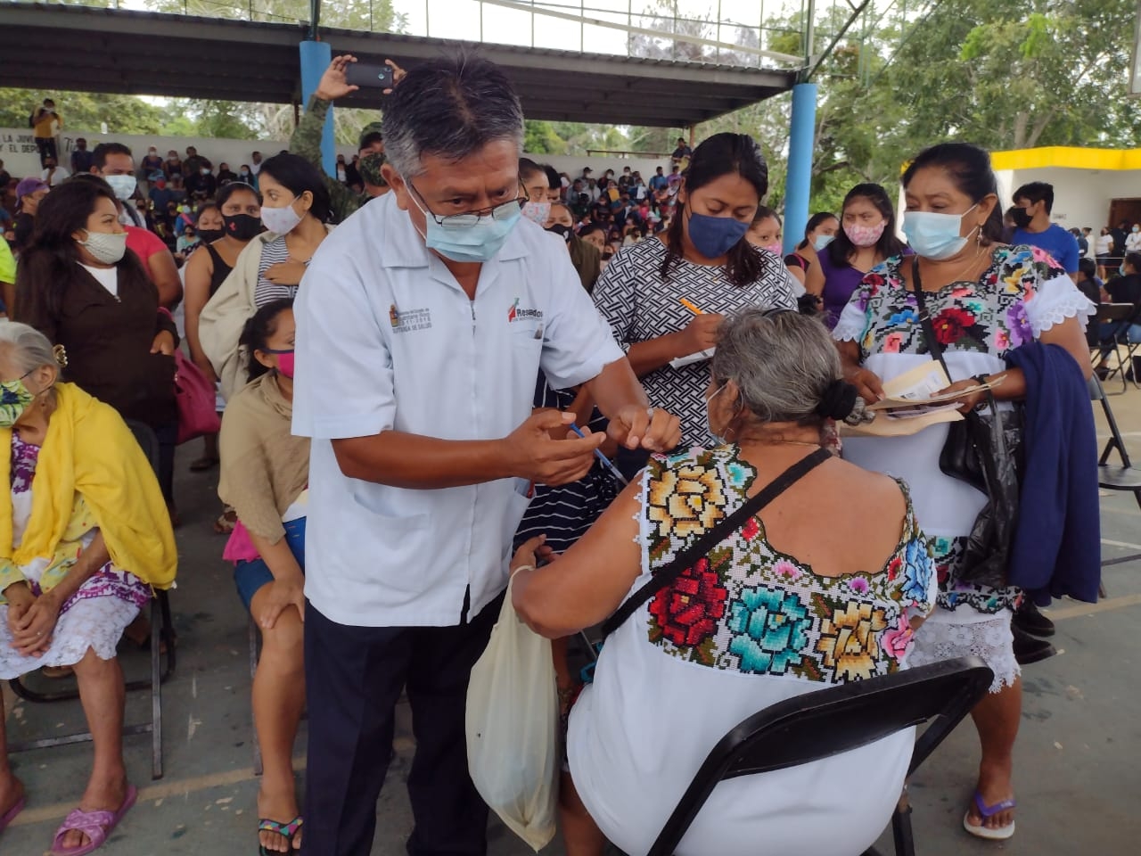 Lluvias retrasan jornada de vacunación anticovid en Carrillo Puerto