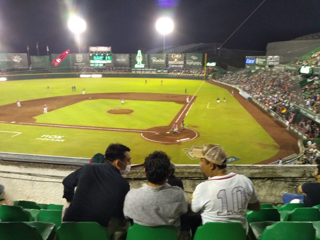 Ultima entrada; Toros encabezan su cuarto enfrentamiento contra los Leones: EN VIVO