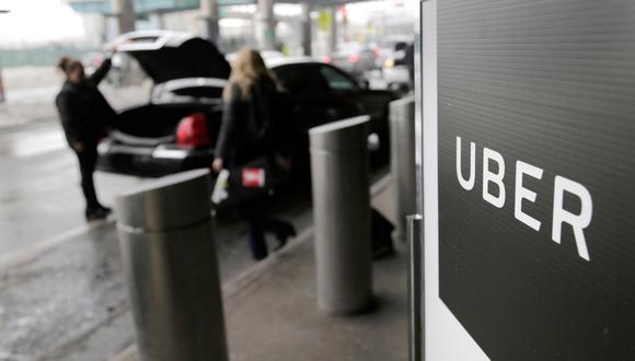 La decisión del tribunal holandés implica que los conductores de Uber tengan derecho a los mismos beneficios laborales que los taxistas