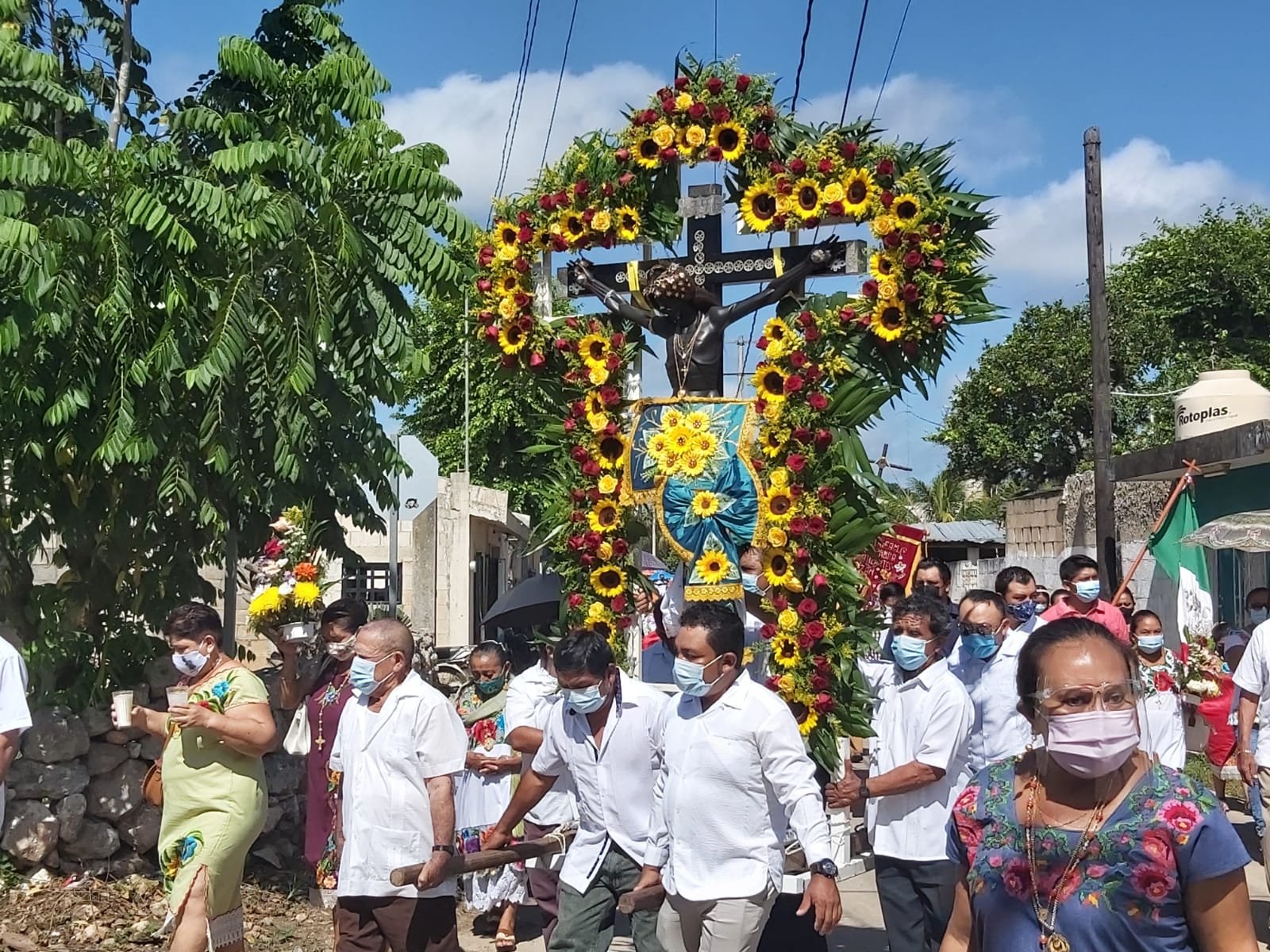 Finaliza la fiesta tradicional en honor al Santo Cristo de San Román en Dzán, Yucatán