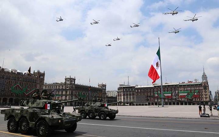 El presidente de México encabezará el desfile acompañado del presidente de Cuba