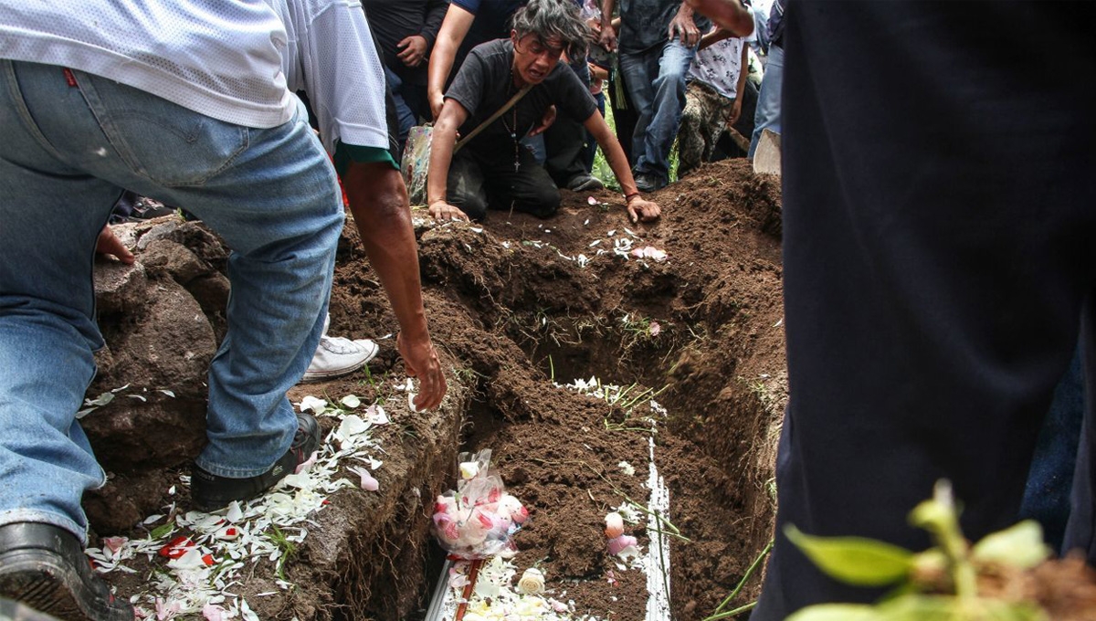 Mía Mayrin, niña de 3 años que quedó bajo los escombros del cerro del Chiquihuite, fue despedida con porras, música y aplausos