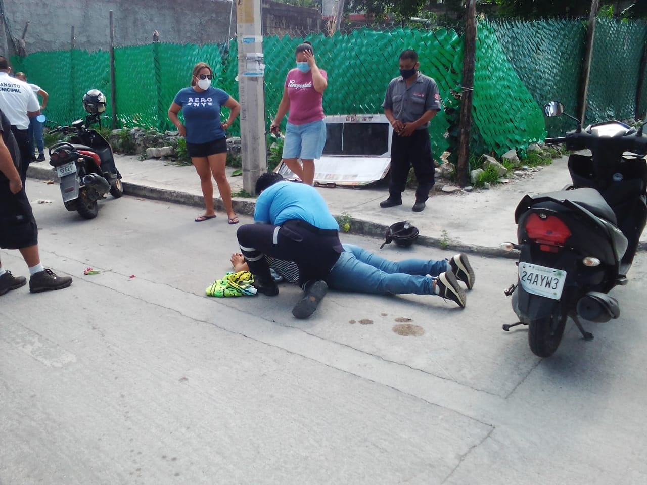 La motociclista circulaba de Sur a Norte y en el cruce con la calle 2 Norte bis