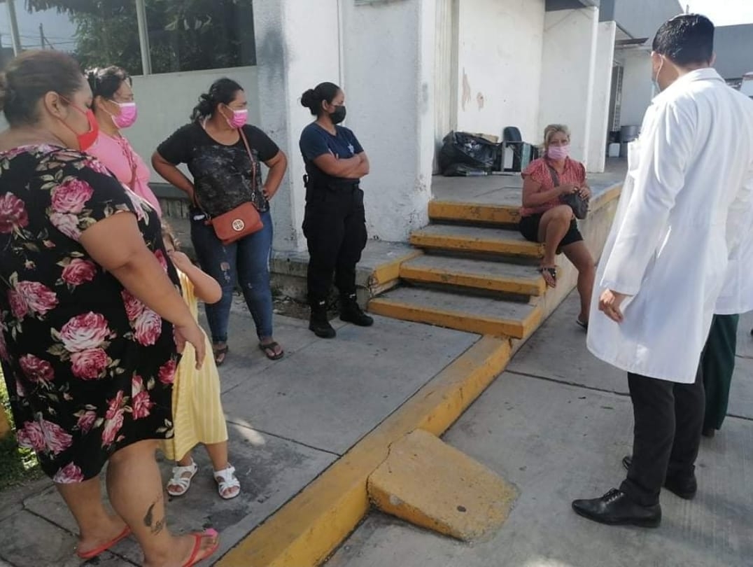 Usuarios del Issste de Chetumal denuncian falta de medico en sala de urgencias