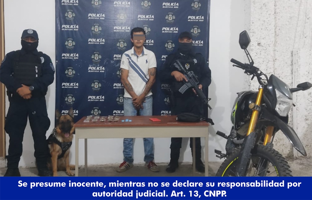 El perro policía detecto las drogas, por ello, los agentes realizaron una inspección