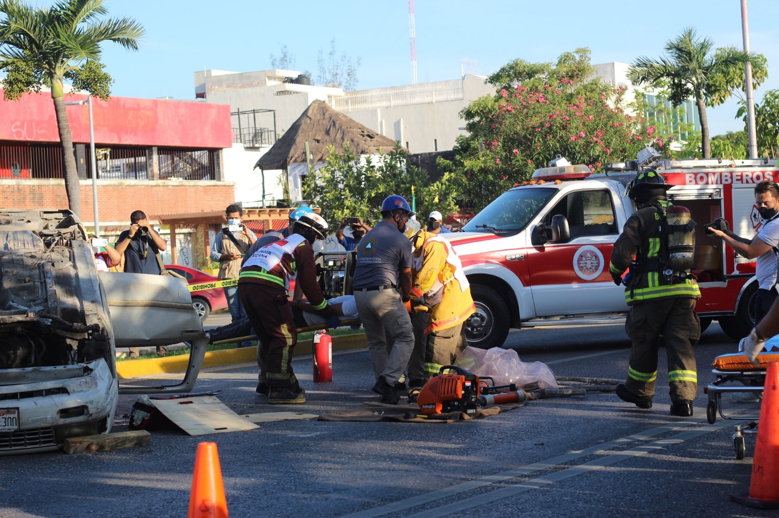 Entregaron reconocimientos a los cuerpos de emergencias y recordaron la gran labor de Protección Civil, Bomberos y Cruz Roja