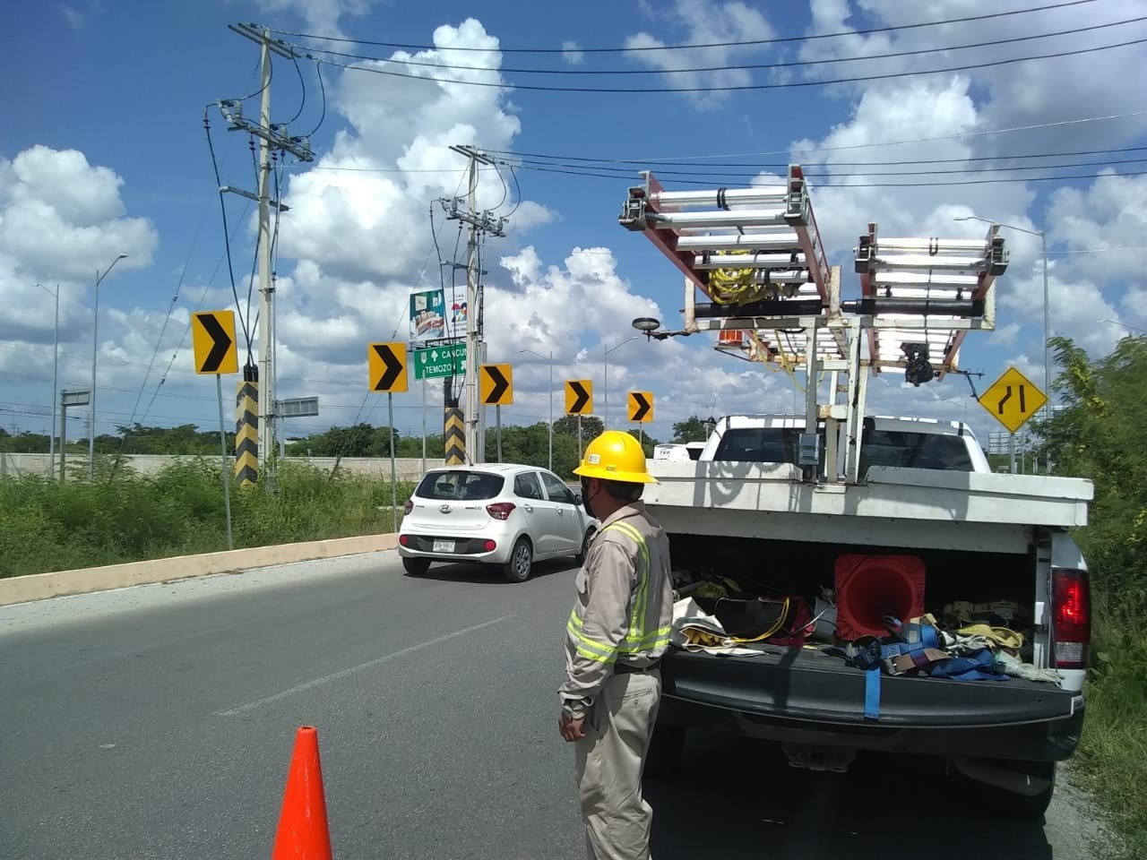 La Comisión Federal de Electricidad informó que este martes 07 de diciembre, se realizará cortes a la energía eléctrica en diversos puntos de Campeche
