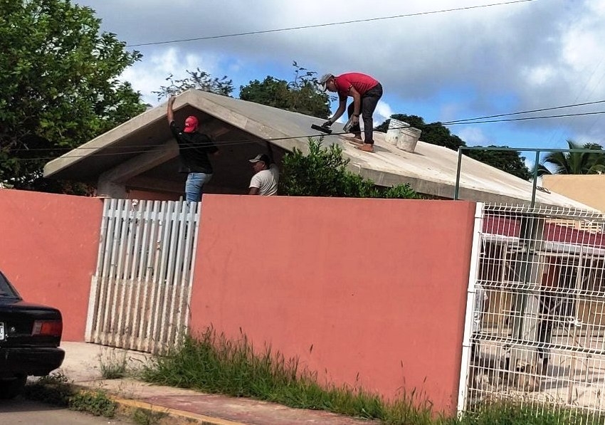 Padres de familia señalan a directores escolares de oportunistas en José María Morelos