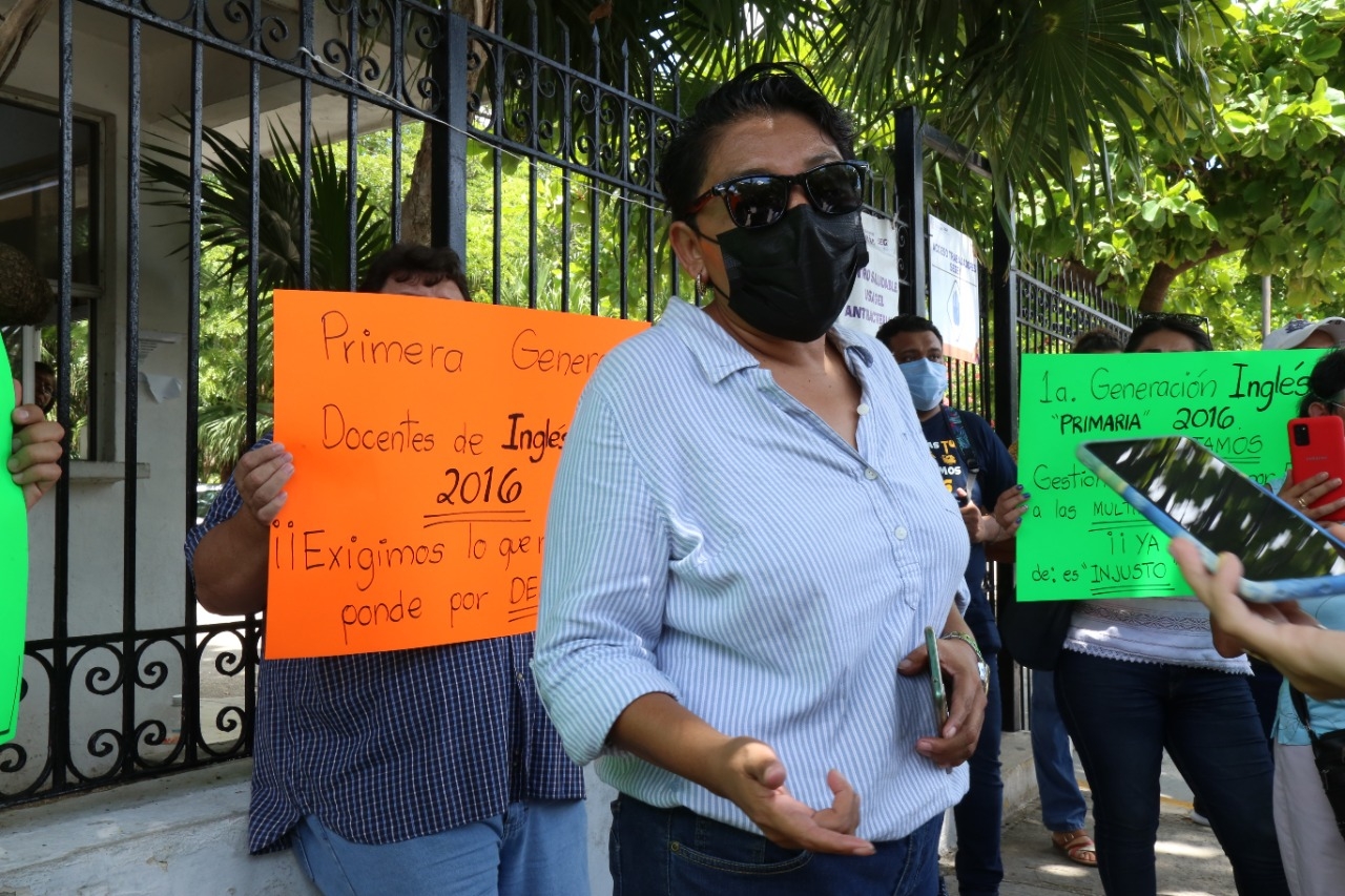 Maestros exigen a la Secretaría de Educación de Yucatán la aplicación de refuerzo anticovid